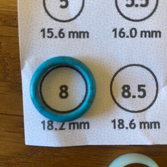 Carved agate and turquoise rings bands size 8 - Picture 5 of 5